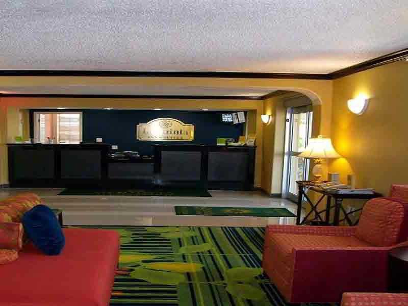 La Quinta Inn & Suites تولسا المظهر الداخلي الصورة
