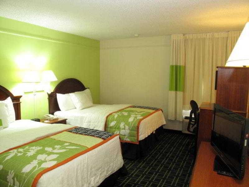 La Quinta Inn & Suites تولسا الغرفة الصورة