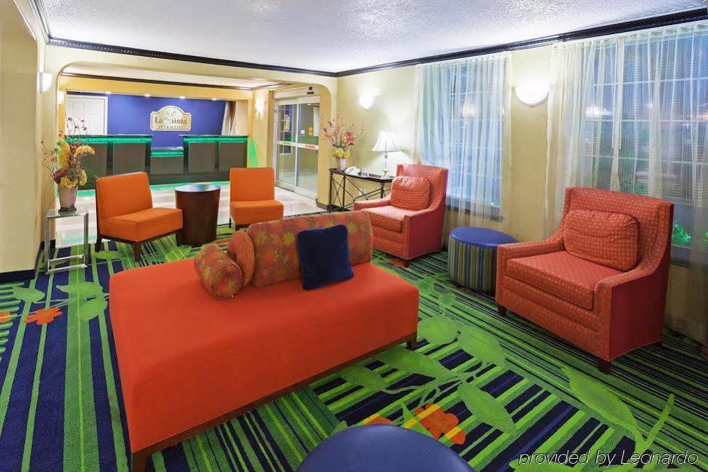 La Quinta Inn & Suites تولسا المظهر الخارجي الصورة