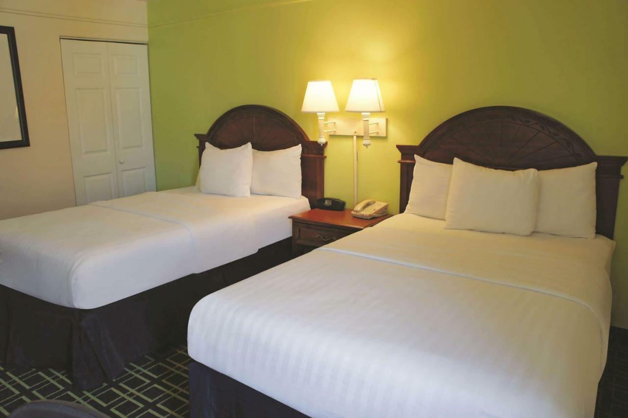 La Quinta Inn & Suites تولسا المظهر الخارجي الصورة